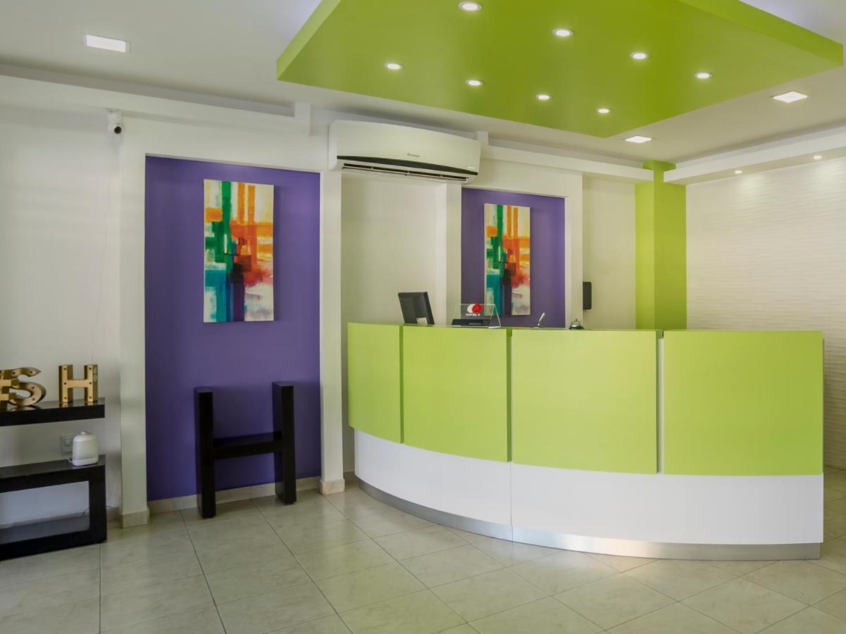 Smart Hotel Μοντερέι Εξωτερικό φωτογραφία